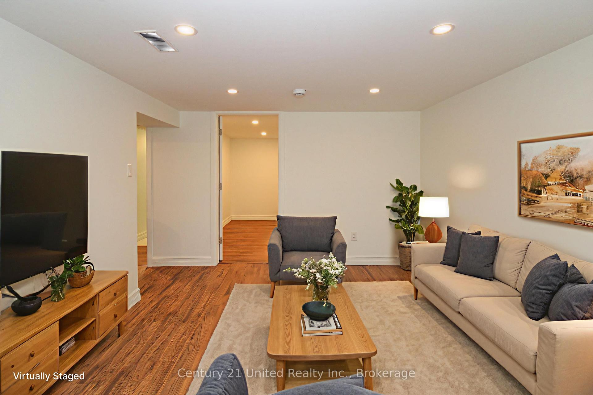 Photo 33 of 819 Argyle Street, Peterborough, Northcrest Ward 5 — HOMEH