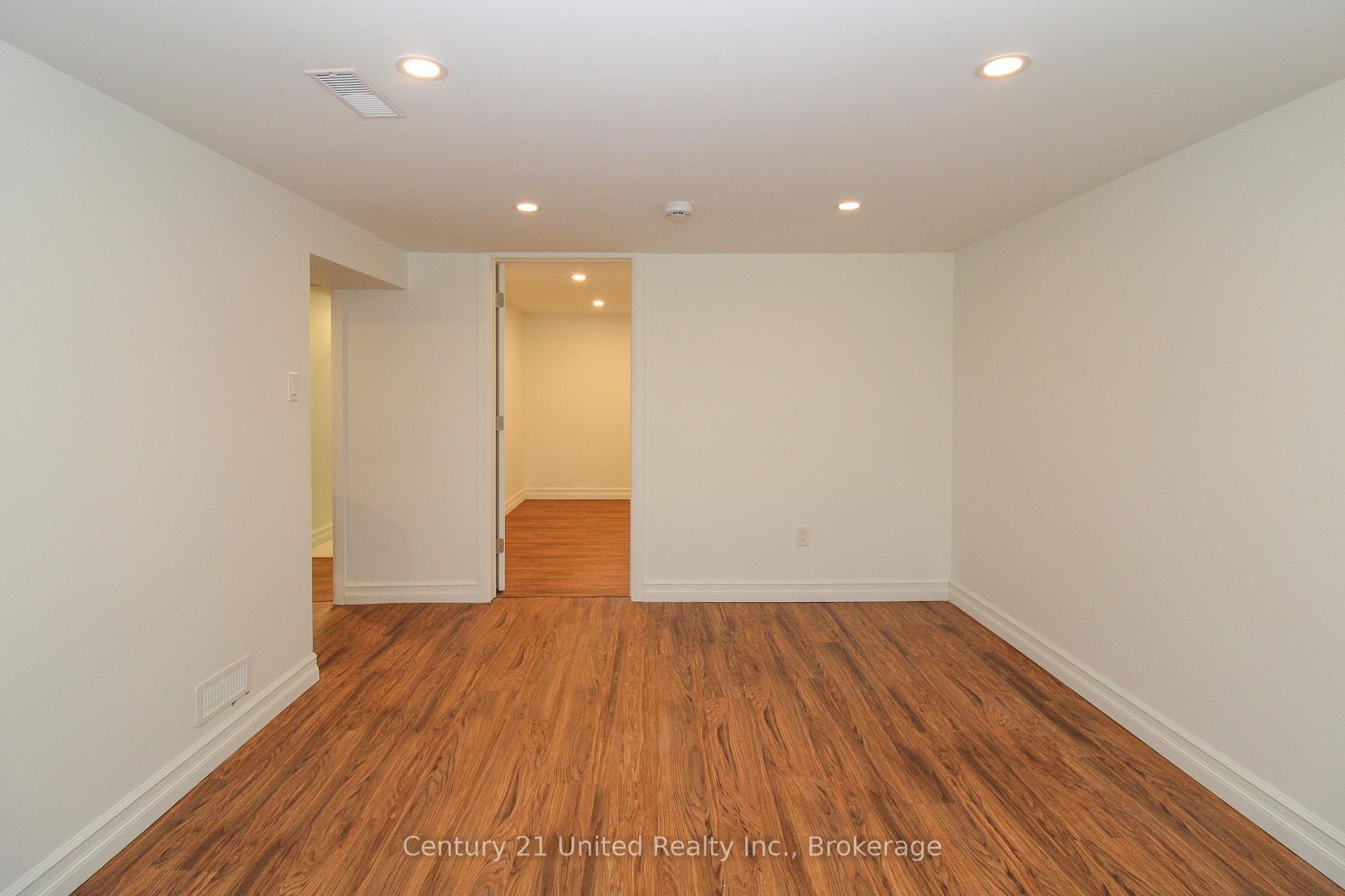 Photo 34 of 819 Argyle Street, Peterborough, Northcrest Ward 5 — HOMEH