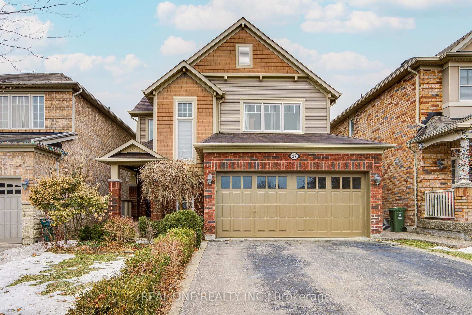 Photo 1 of Unit Upper, 27 Cranston Street, Hamilton, Meadowlands — HOMEH
