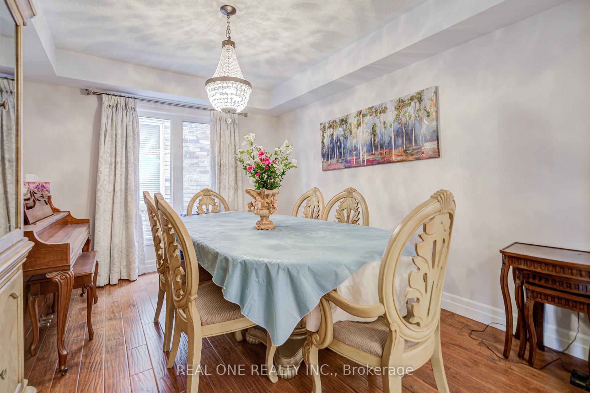 Photo 4 of Unit Upper, 27 Cranston Street, Hamilton, Meadowlands — HOMEH