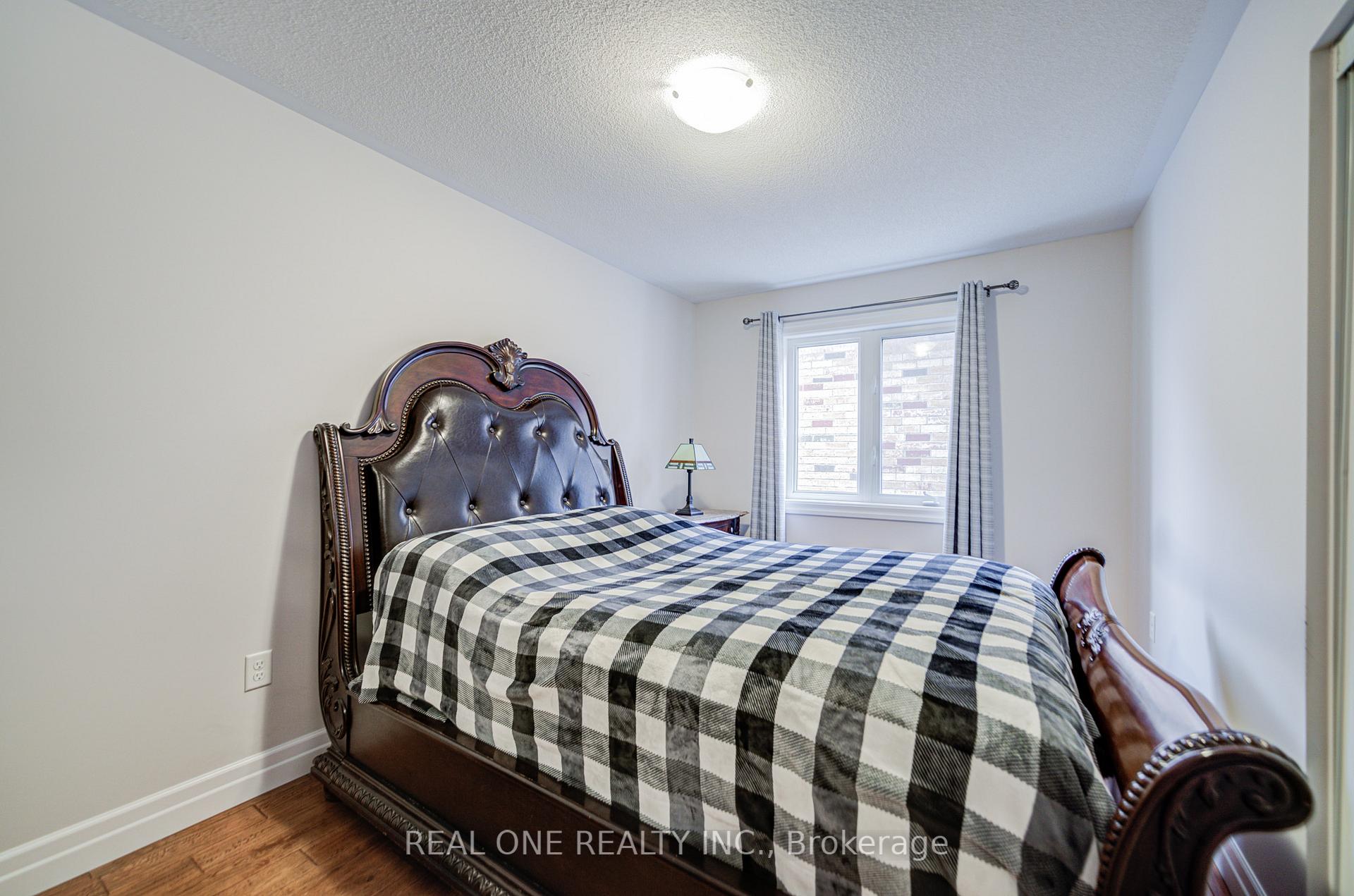 Photo 17 of Unit Upper, 27 Cranston Street, Hamilton, Meadowlands — HOMEH