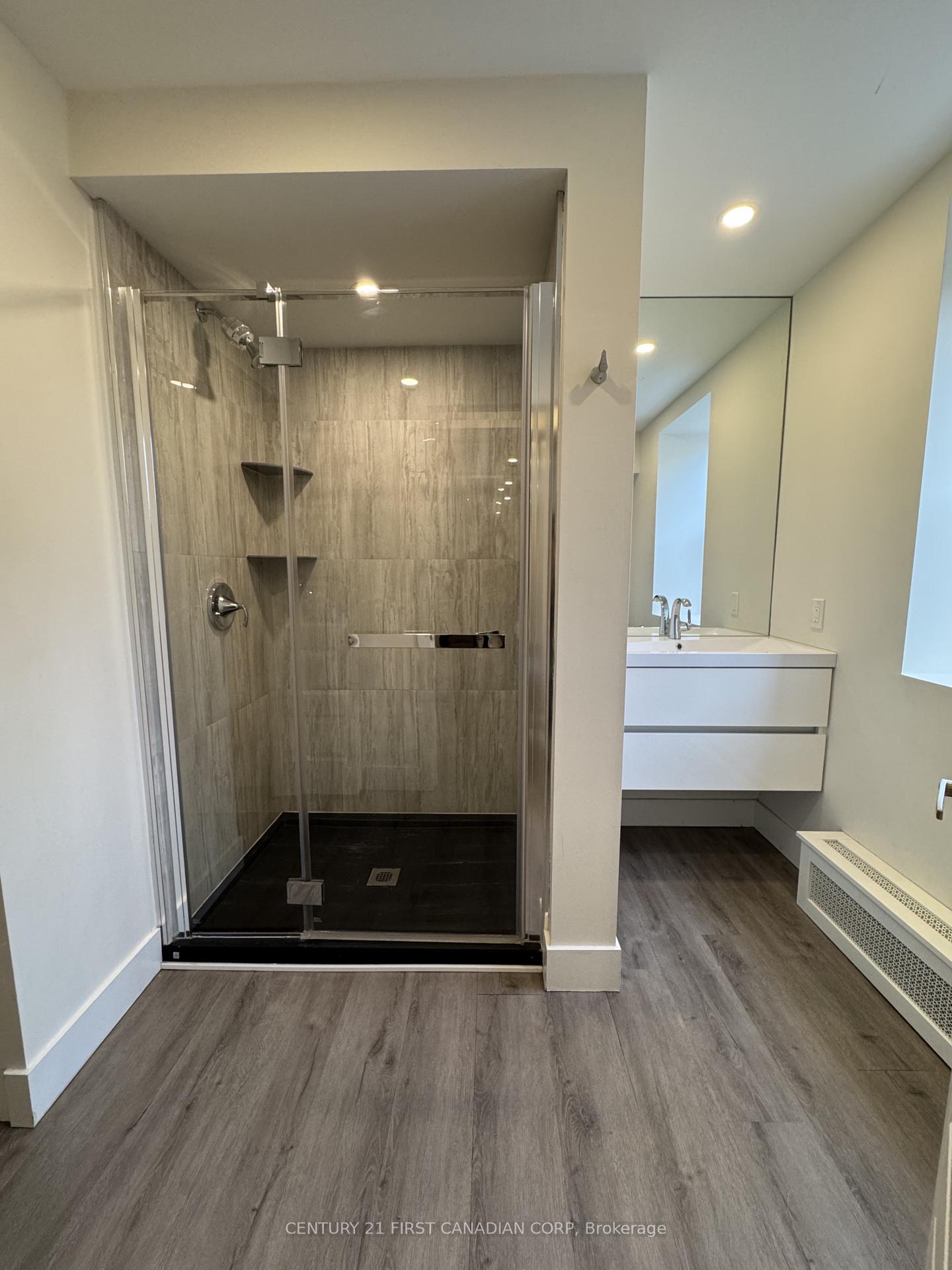 Photo 3 of Unit 325, 75 High Street, London, South F — HOMEH