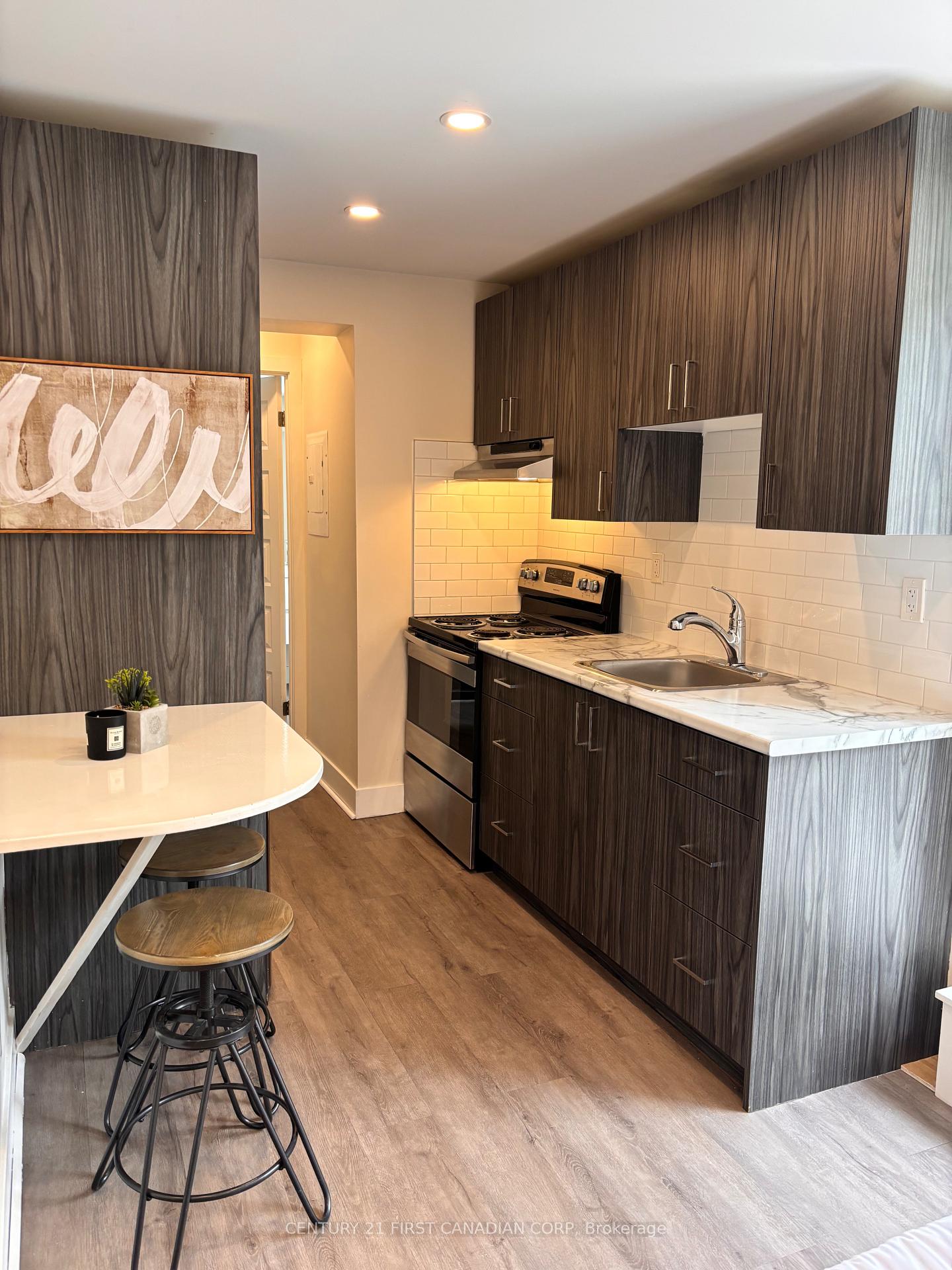 Photo 4 of Unit 325, 75 High Street, London, South F — HOMEH