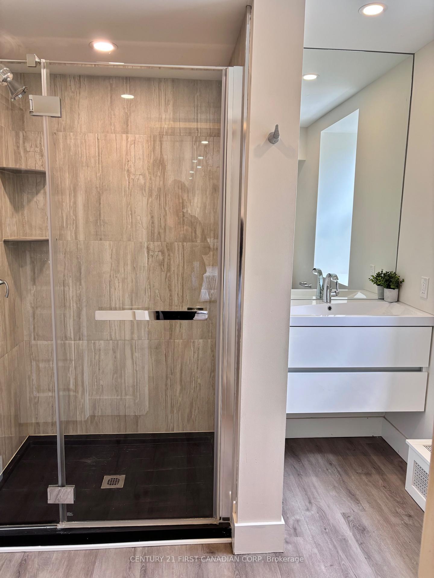 Photo 7 of Unit 325, 75 High Street, London, South F — HOMEH