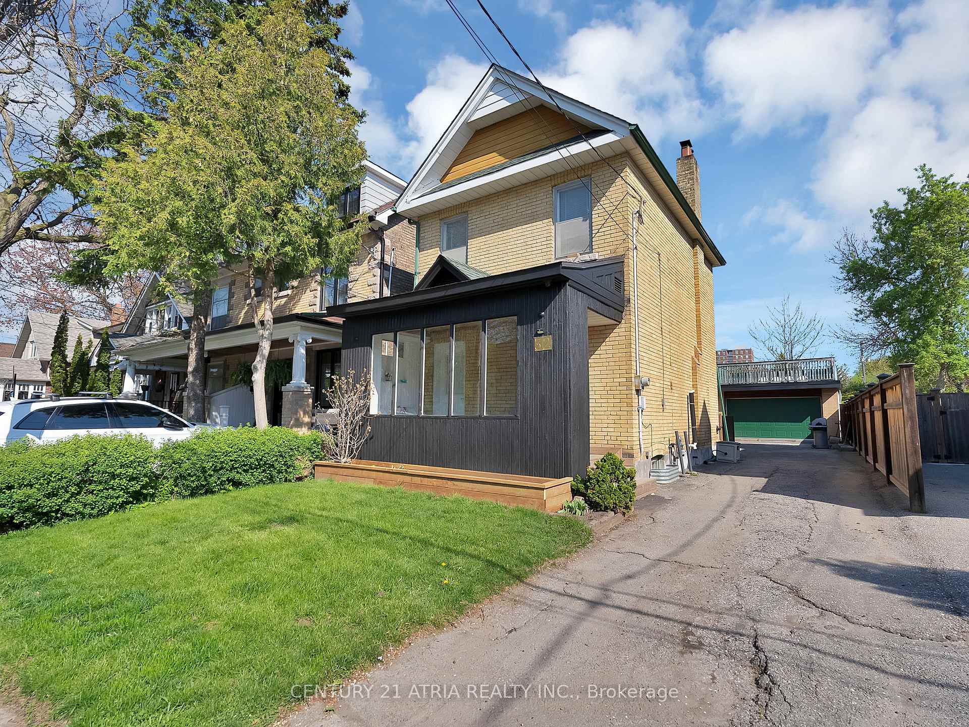 Photo 3 of 32 Rosevear Avenue, Toronto, Crescent Town — HOMEH