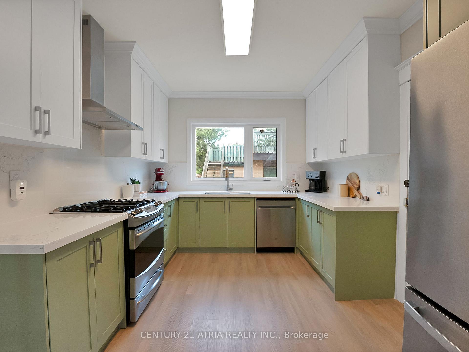 Photo 12 of 32 Rosevear Avenue, Toronto, Crescent Town — HOMEH