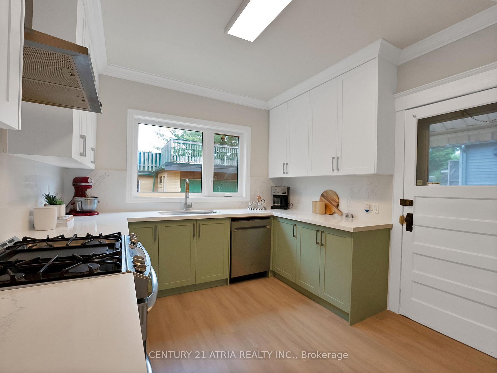 Photo 14 of 32 Rosevear Avenue, Toronto, Crescent Town — HOMEH