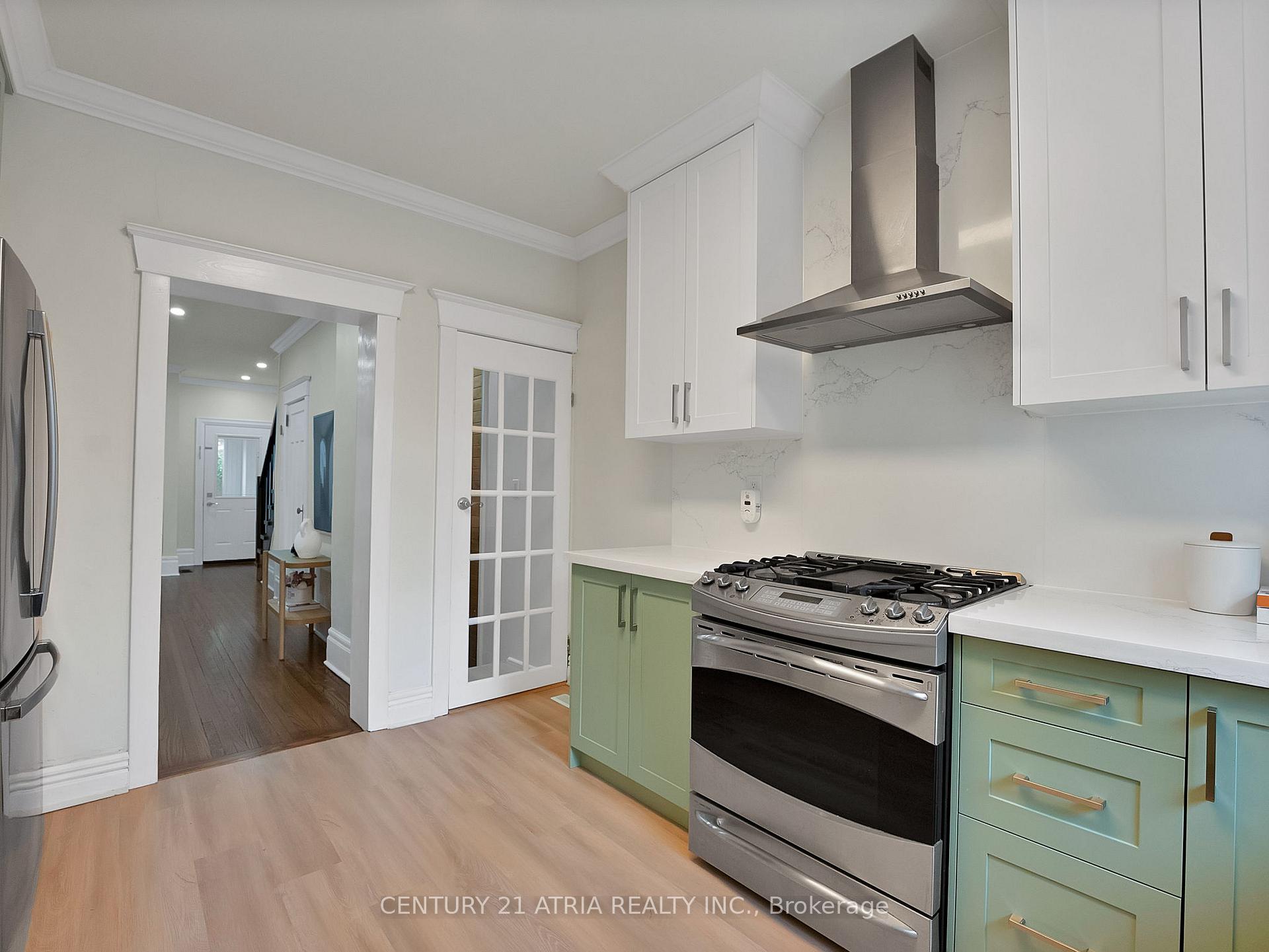 Photo 16 of 32 Rosevear Avenue, Toronto, Crescent Town — HOMEH