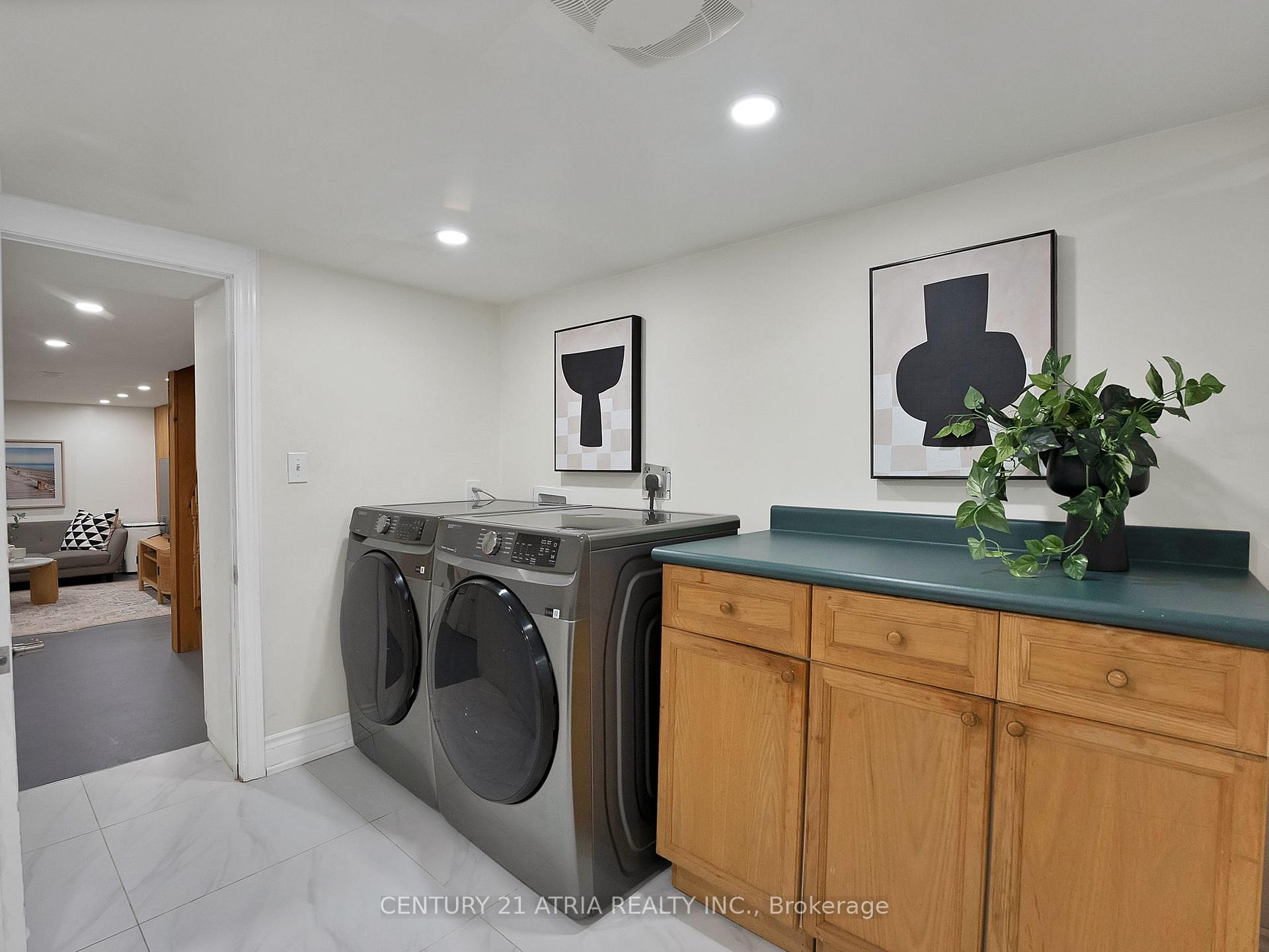 Photo 32 of 32 Rosevear Avenue, Toronto, Crescent Town — HOMEH