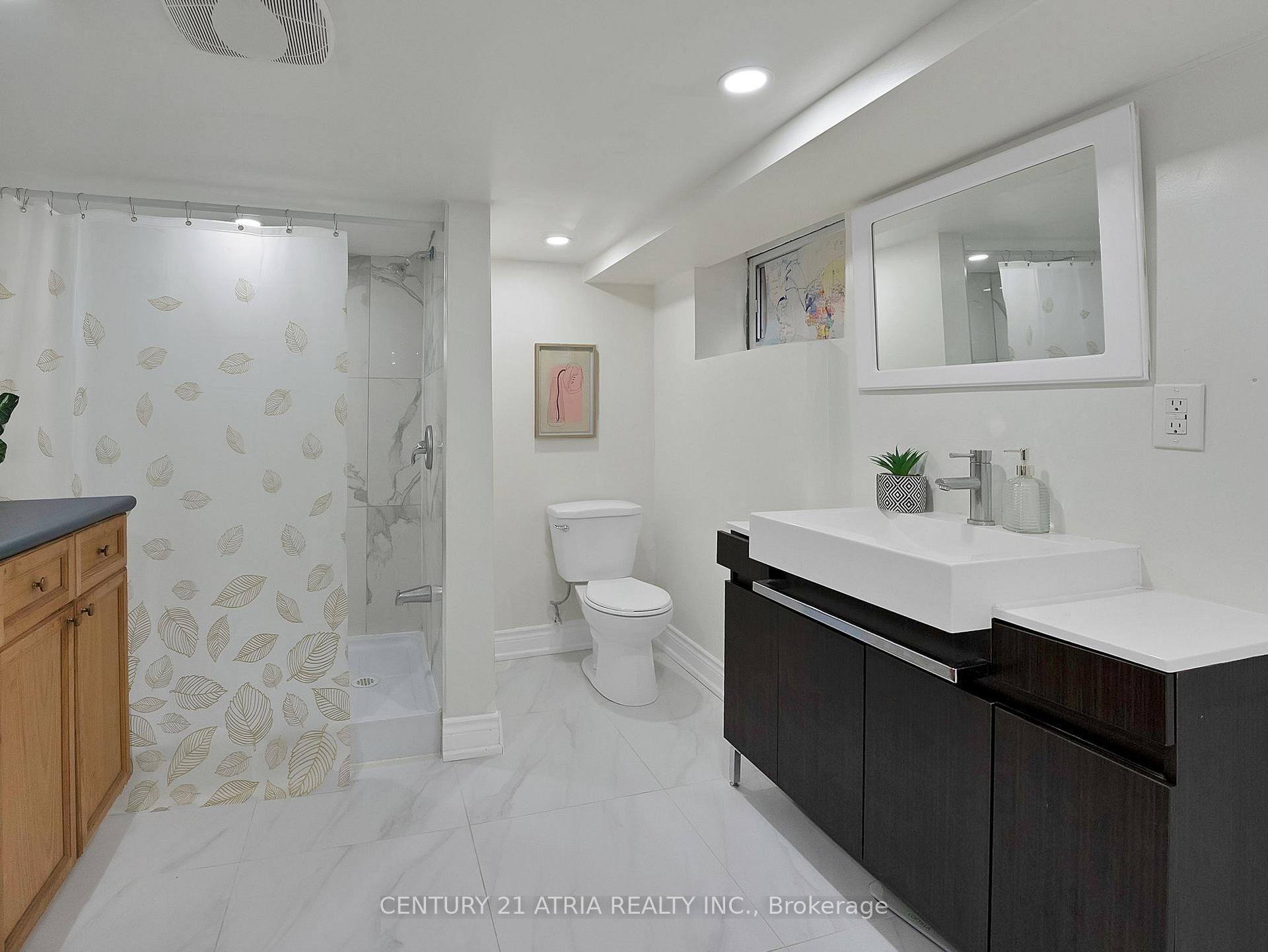 Photo 33 of 32 Rosevear Avenue, Toronto, Crescent Town — HOMEH