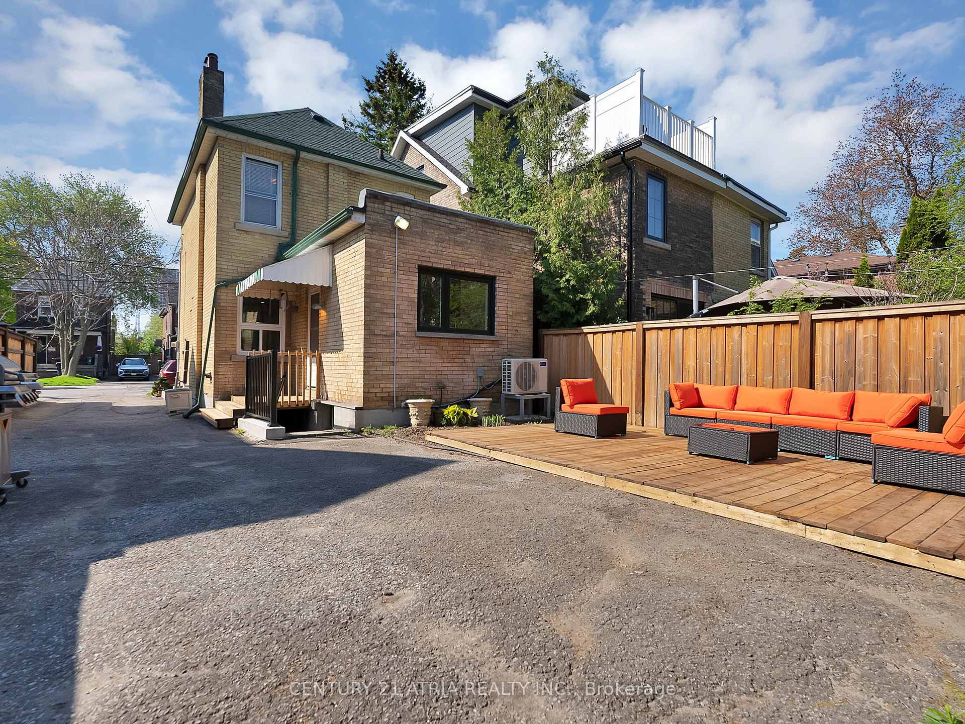 Photo 35 of 32 Rosevear Avenue, Toronto, Crescent Town — HOMEH