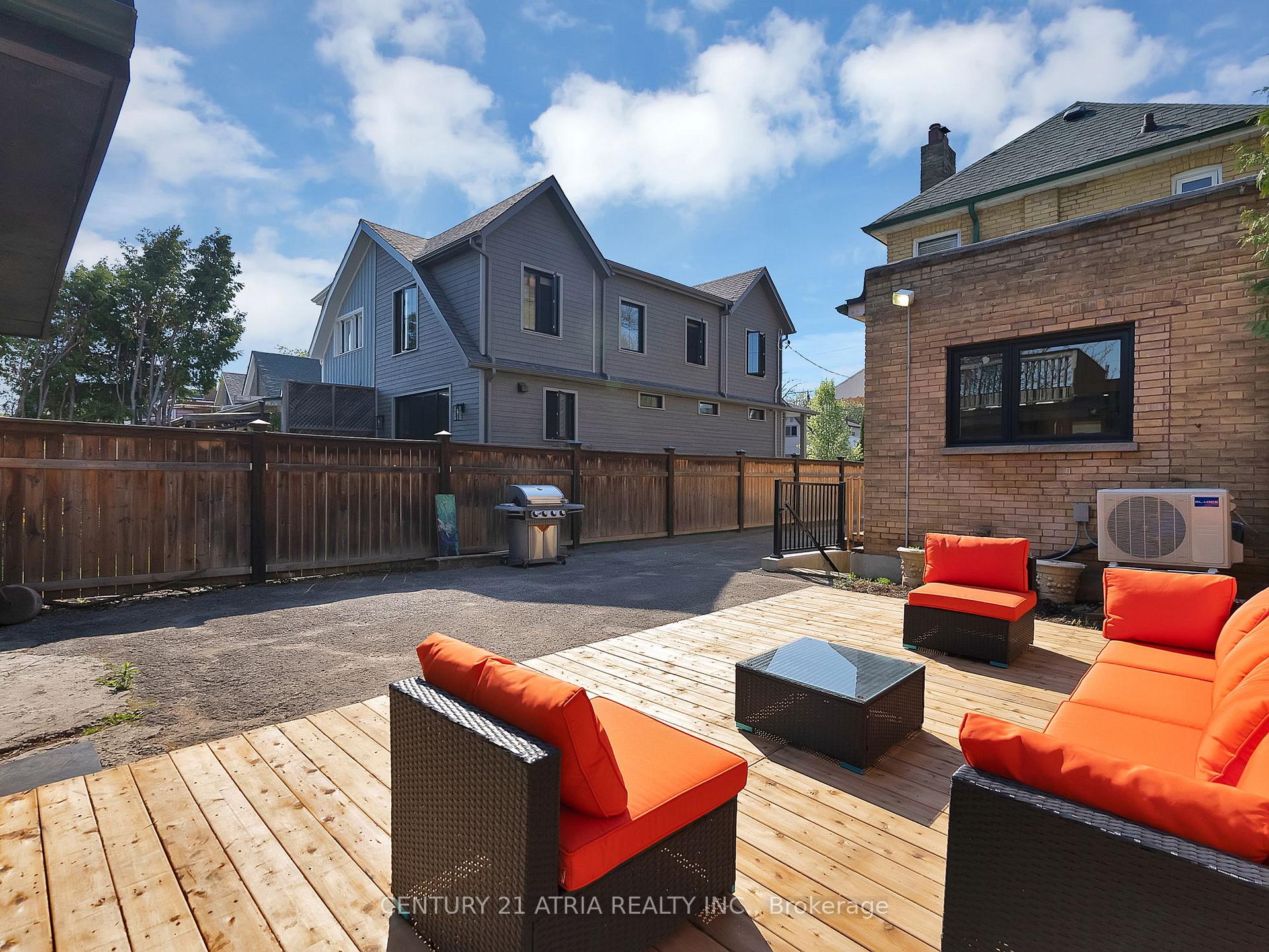 Photo 36 of 32 Rosevear Avenue, Toronto, Crescent Town — HOMEH