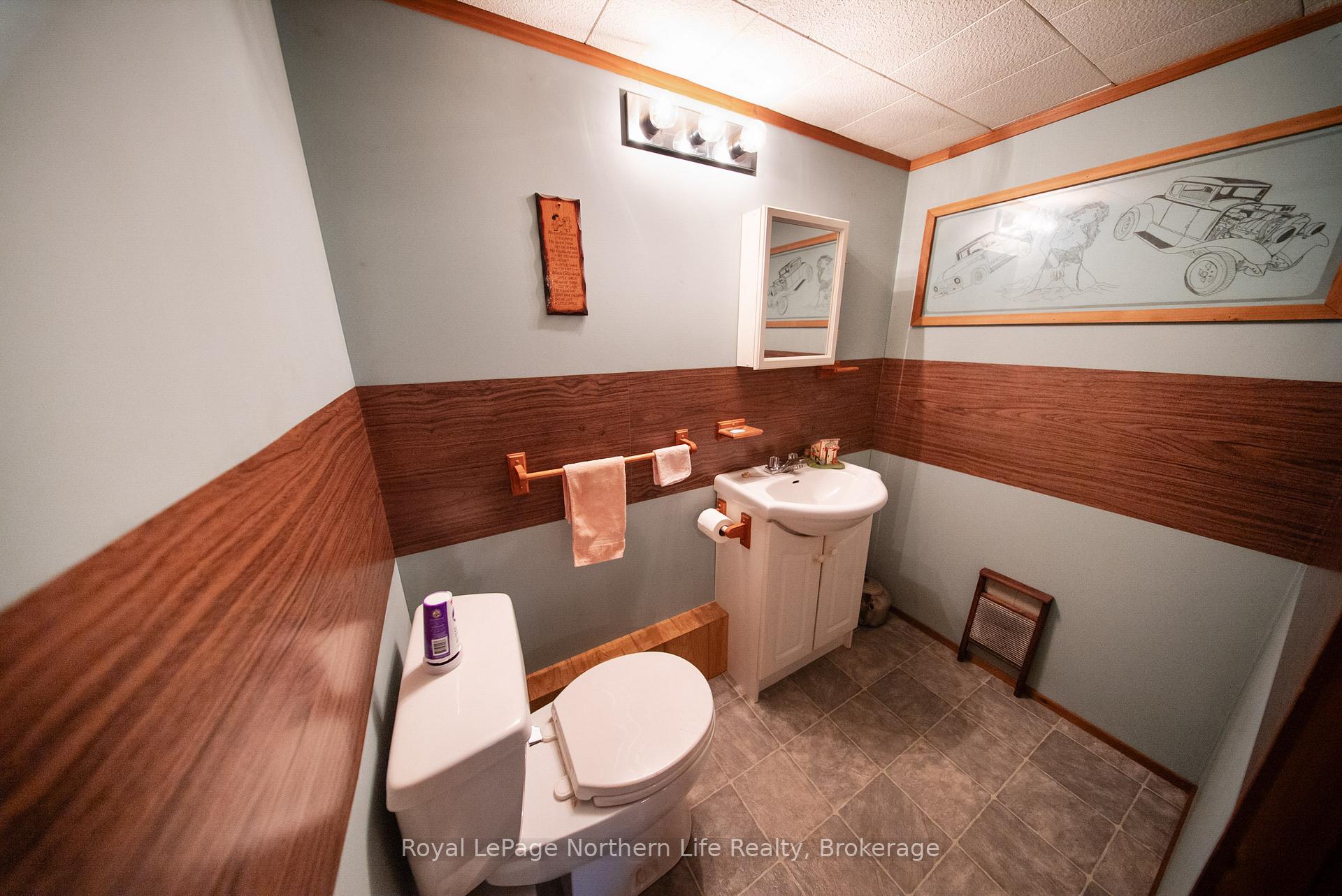 Photo 28 of 1025 Maple Road, Chisholm — HOMEH