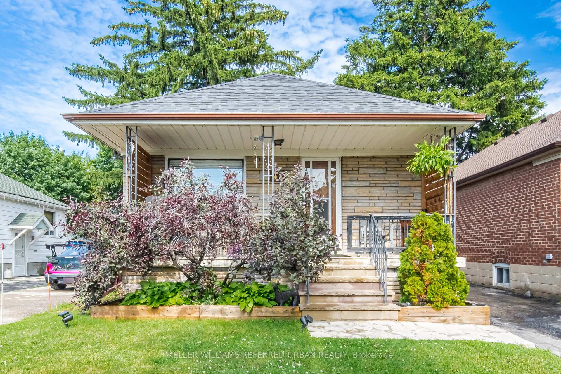 Photo 2 of 41 Parker Avenue, Etobicoke, Stonegate-Queensway — HOMEH