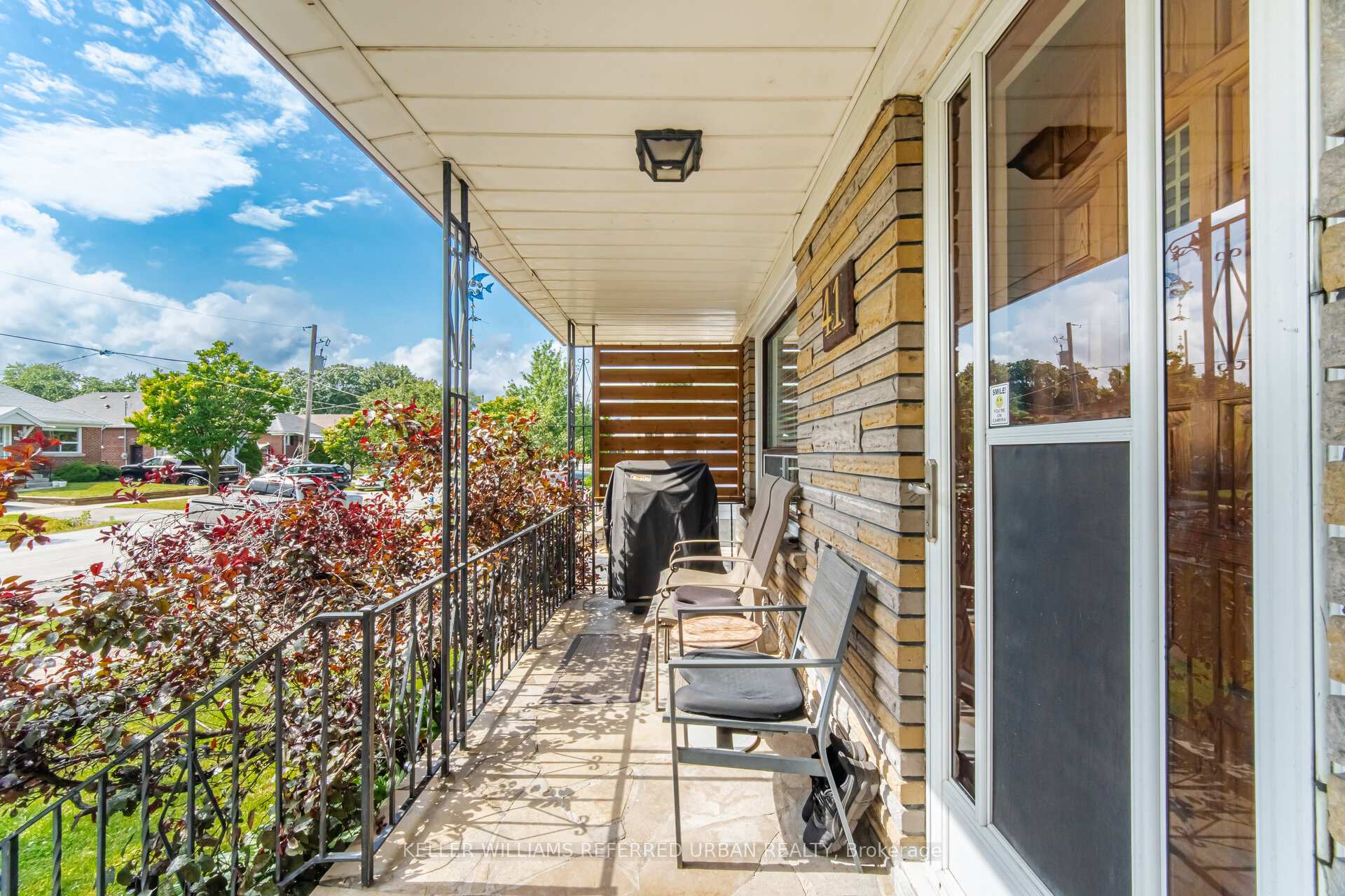 Photo 4 of 41 Parker Avenue, Etobicoke, Stonegate-Queensway — HOMEH
