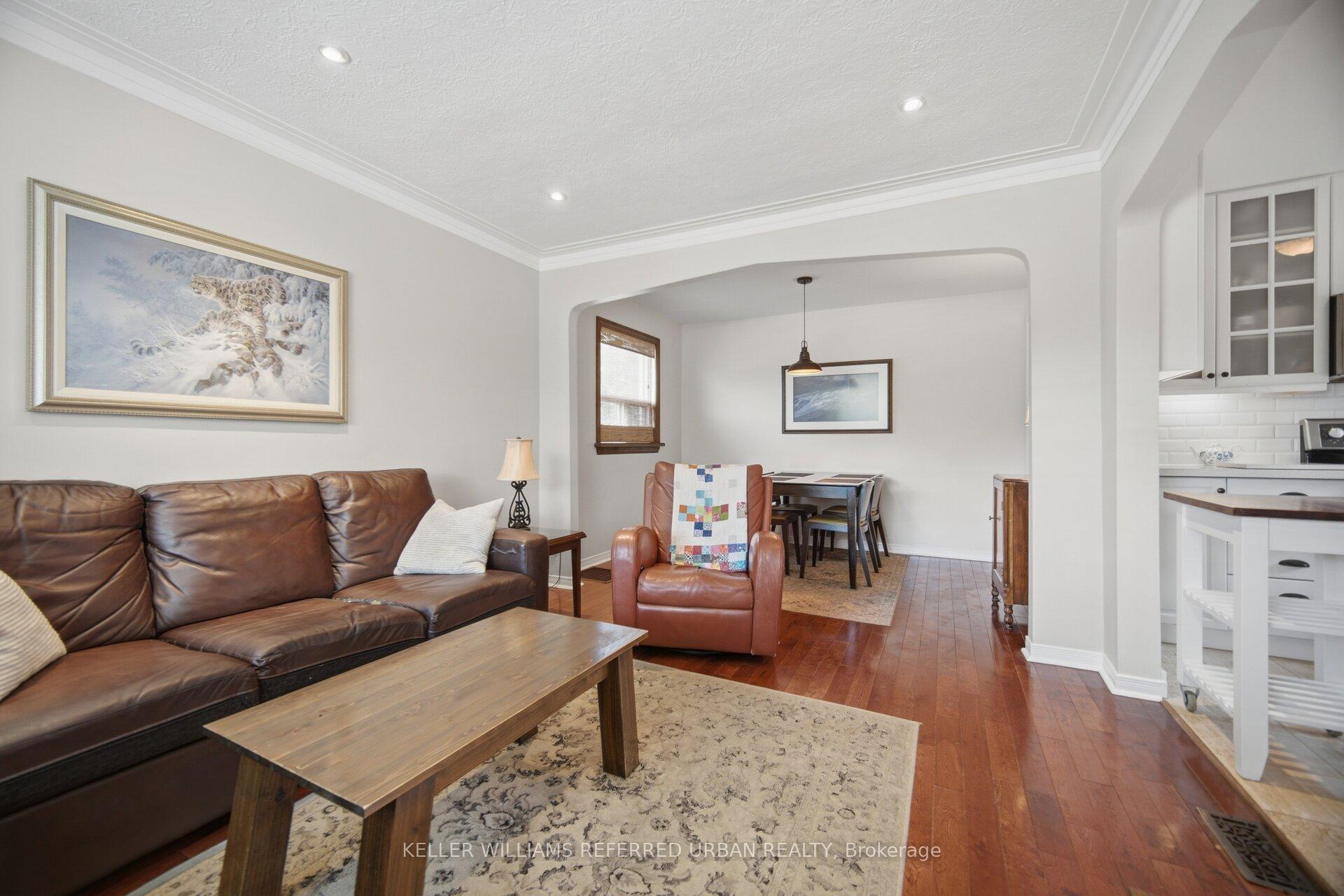 Photo 11 of 41 Parker Avenue, Etobicoke, Stonegate-Queensway — HOMEH