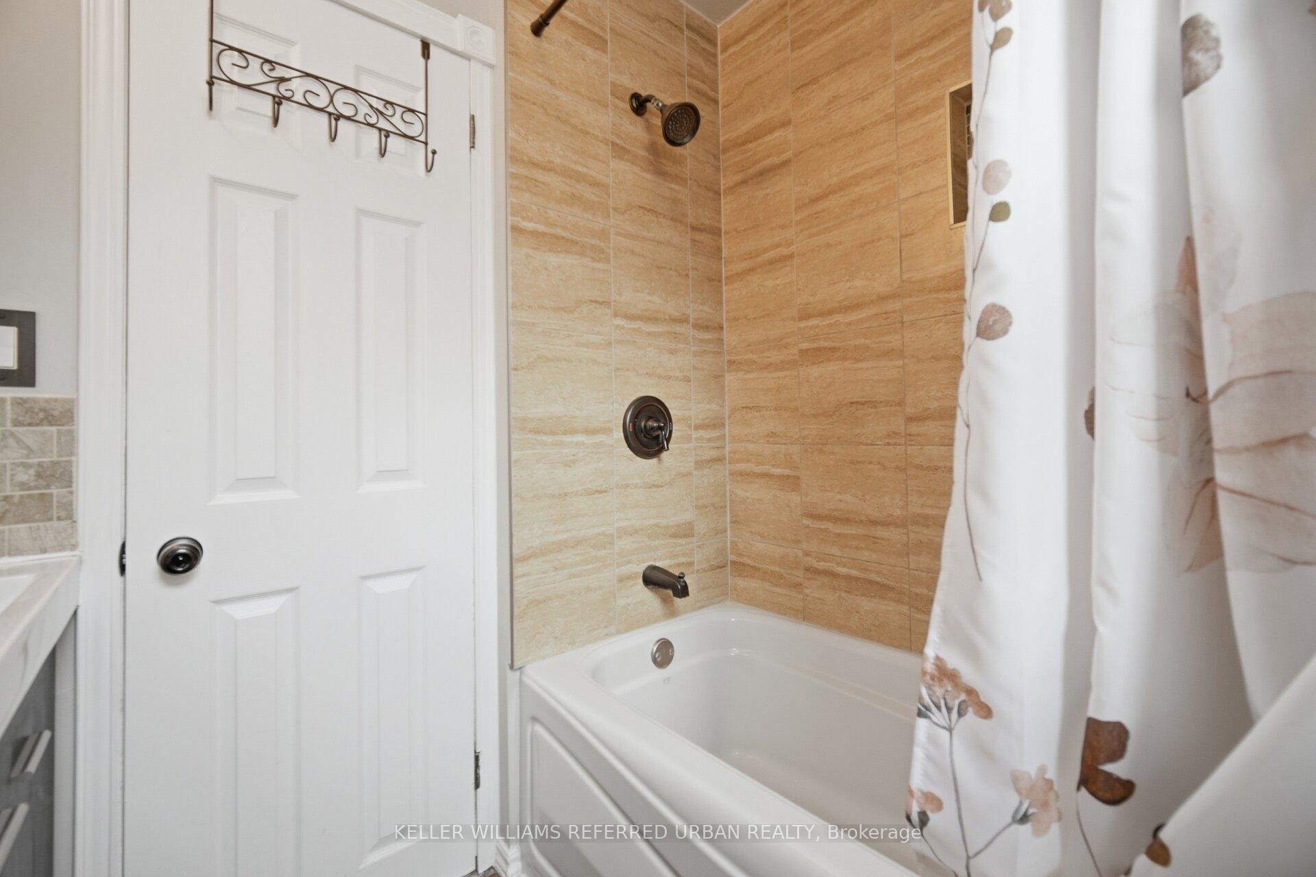 Photo 18 of 41 Parker Avenue, Etobicoke, Stonegate-Queensway — HOMEH