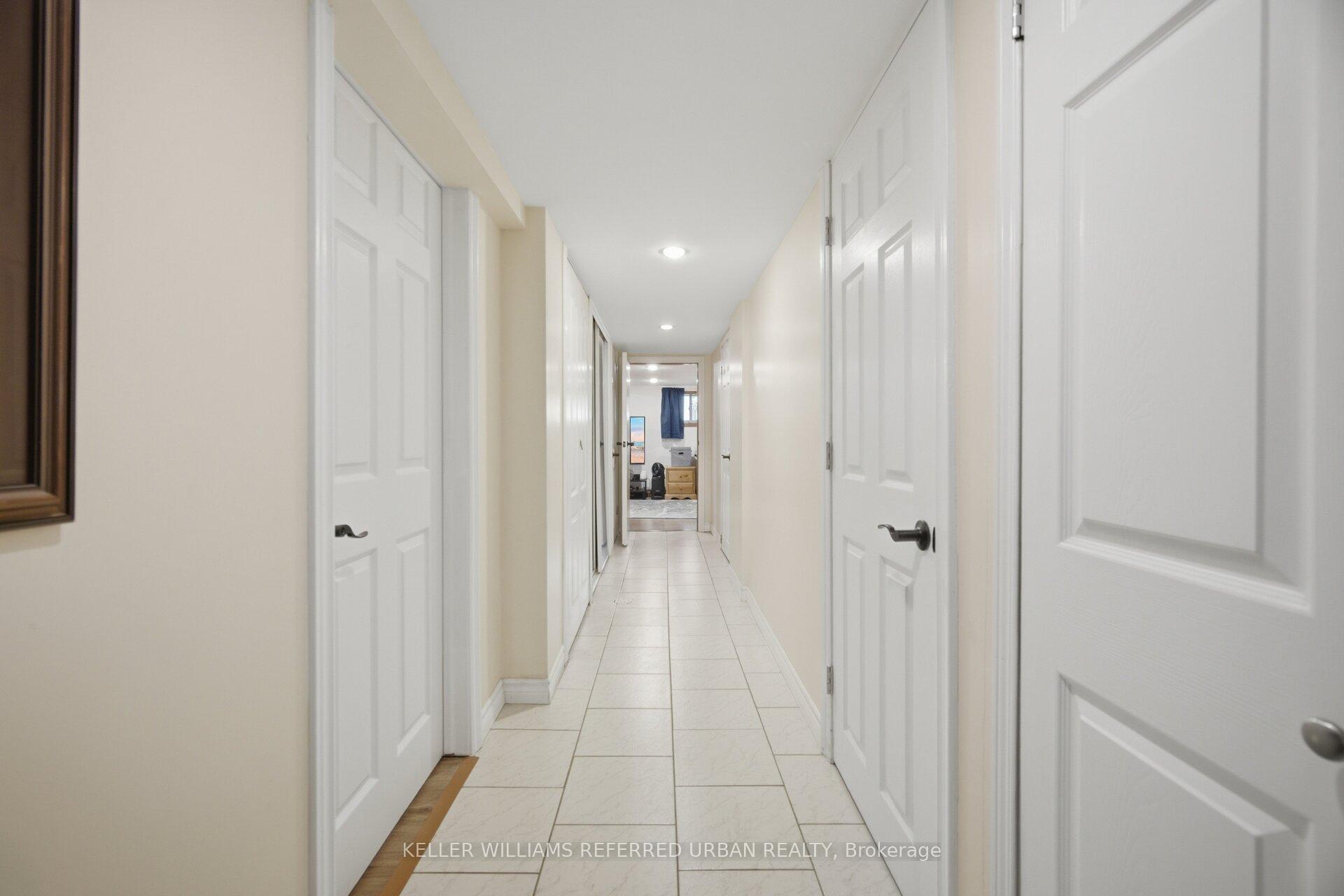 Photo 21 of 41 Parker Avenue, Etobicoke, Stonegate-Queensway — HOMEH