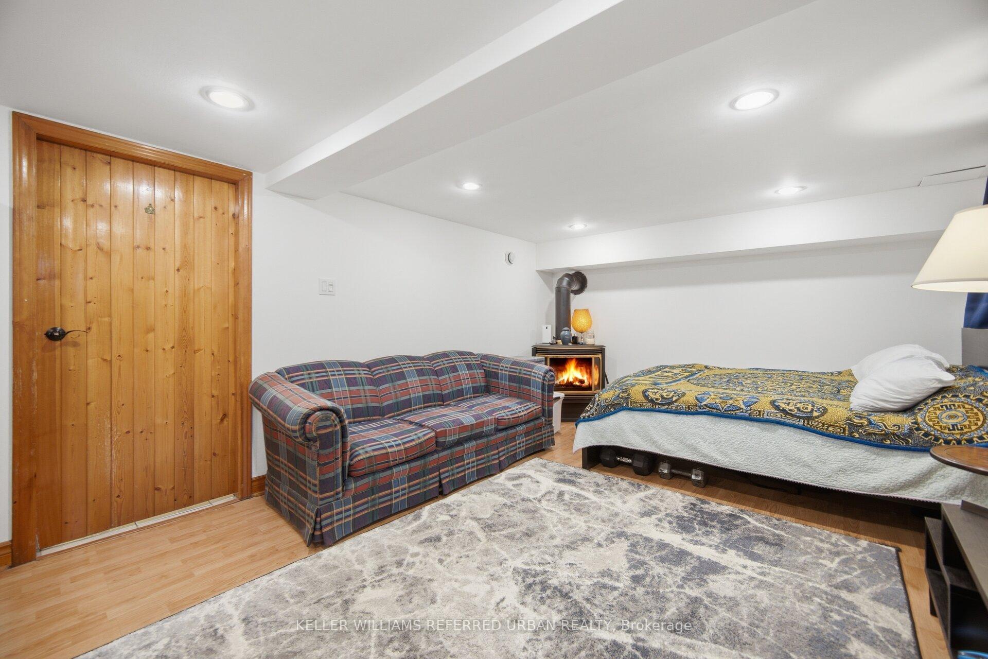 Photo 24 of 41 Parker Avenue, Etobicoke, Stonegate-Queensway — HOMEH