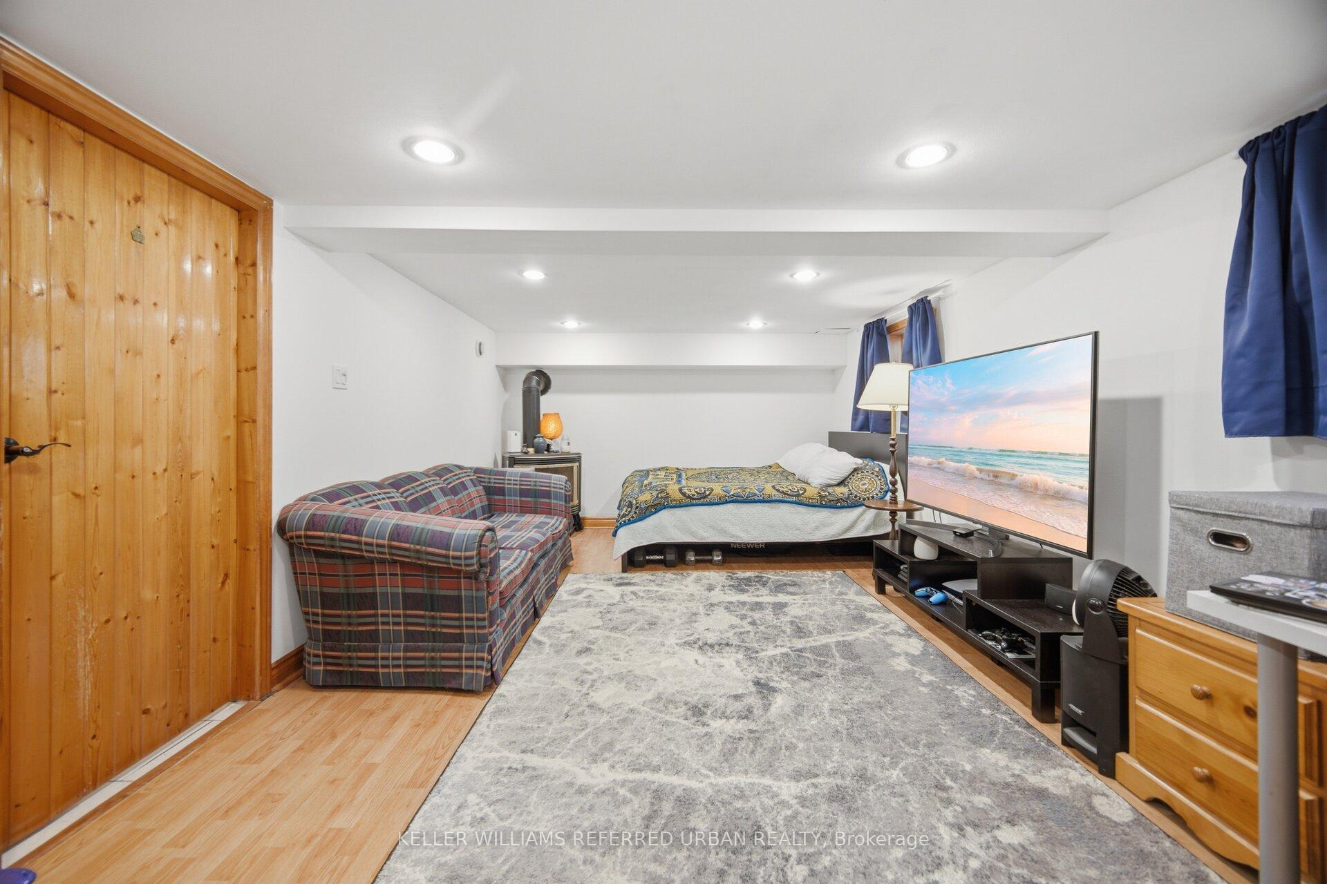 Photo 28 of 41 Parker Avenue, Etobicoke, Stonegate-Queensway — HOMEH