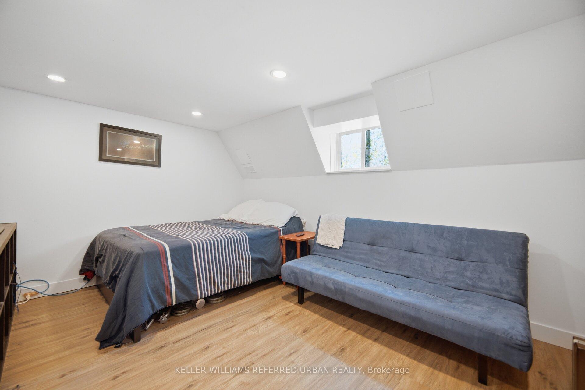 Photo 29 of 41 Parker Avenue, Etobicoke, Stonegate-Queensway — HOMEH