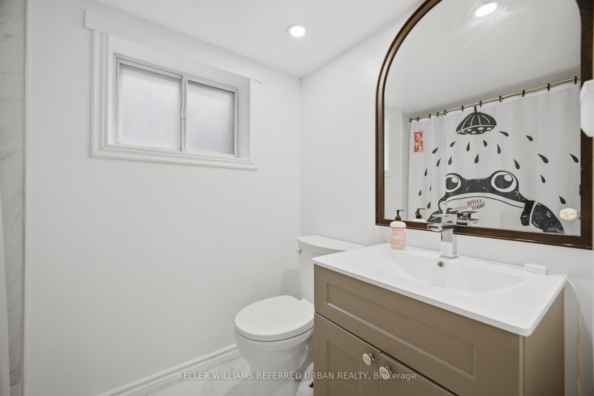 Photo 34 of 41 Parker Avenue, Etobicoke, Stonegate-Queensway — HOMEH
