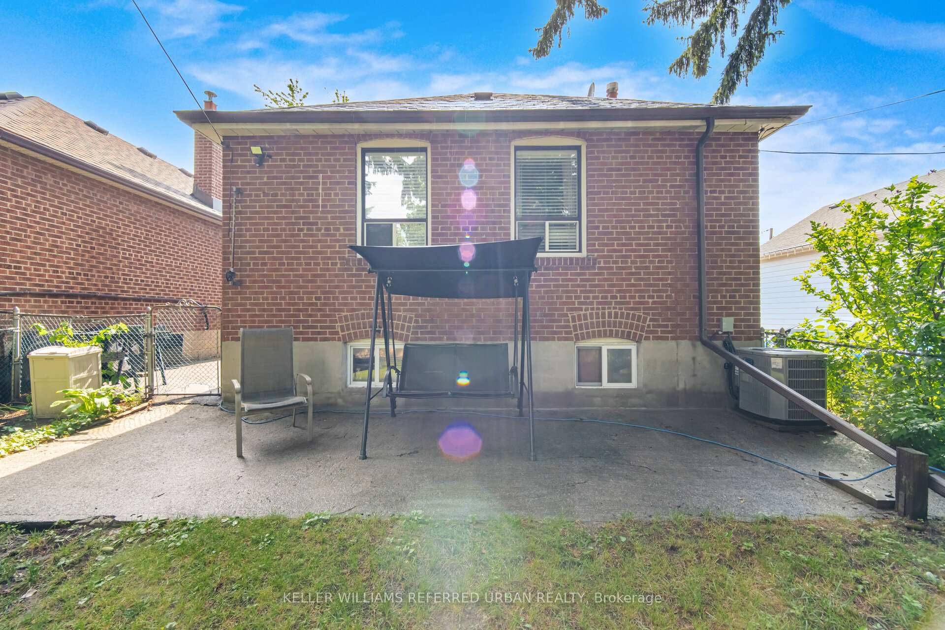 Photo 39 of 41 Parker Avenue, Etobicoke, Stonegate-Queensway — HOMEH