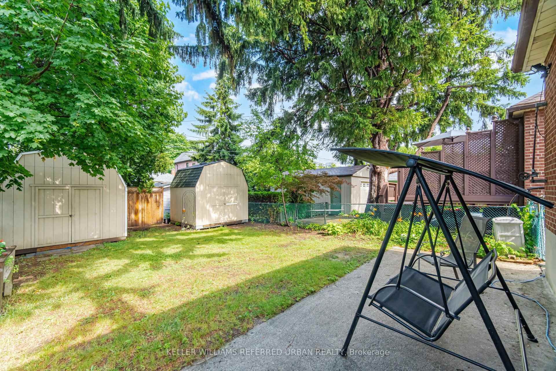 Photo 40 of 41 Parker Avenue, Etobicoke, Stonegate-Queensway — HOMEH