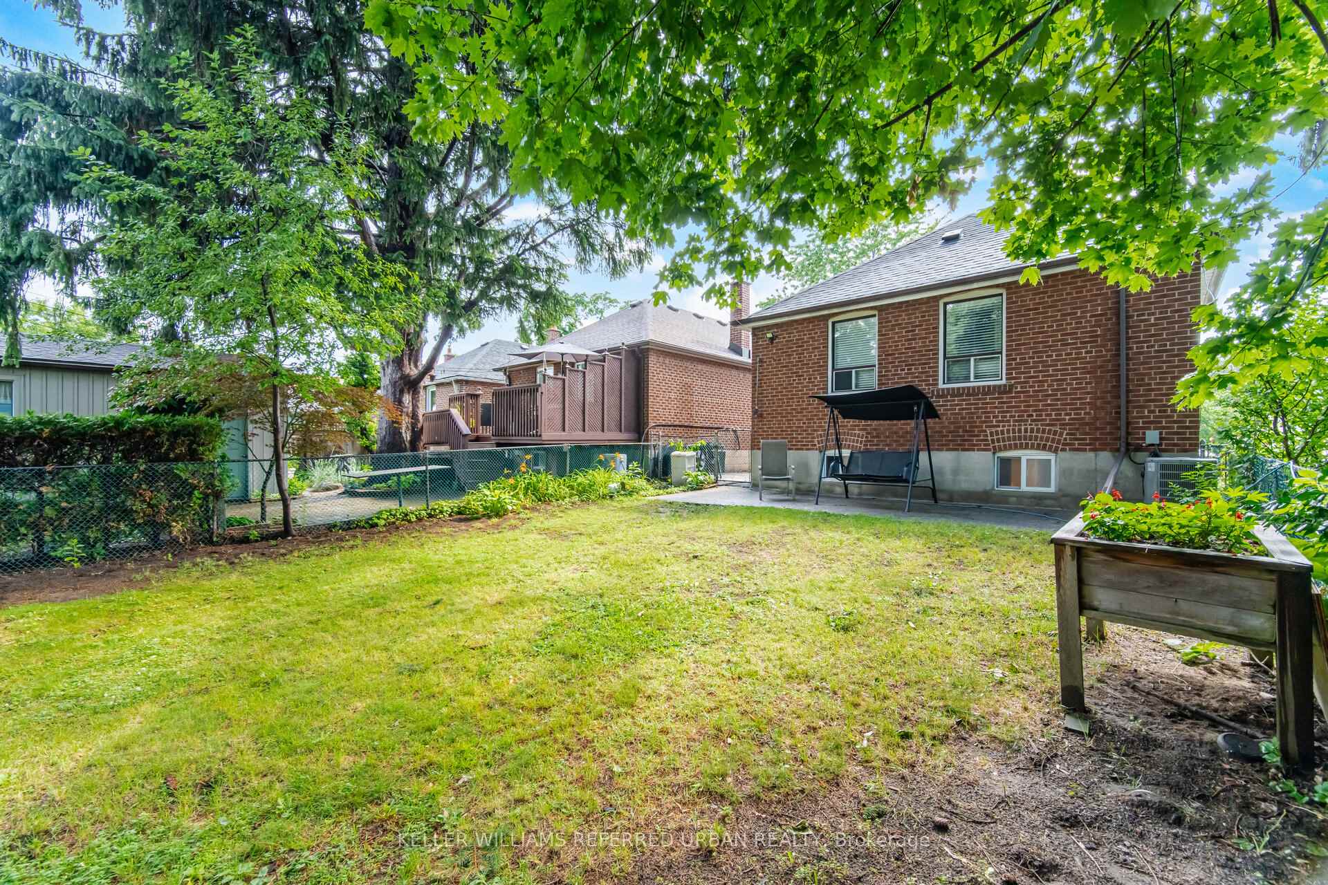 Photo 43 of 41 Parker Avenue, Etobicoke, Stonegate-Queensway — HOMEH