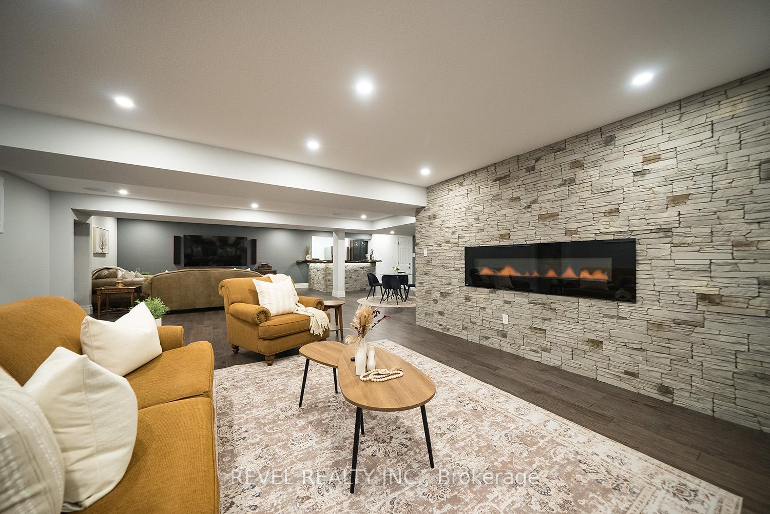Photo 30 of 21 Tedley Boulevard, Brantford, Empire South — HOMEH