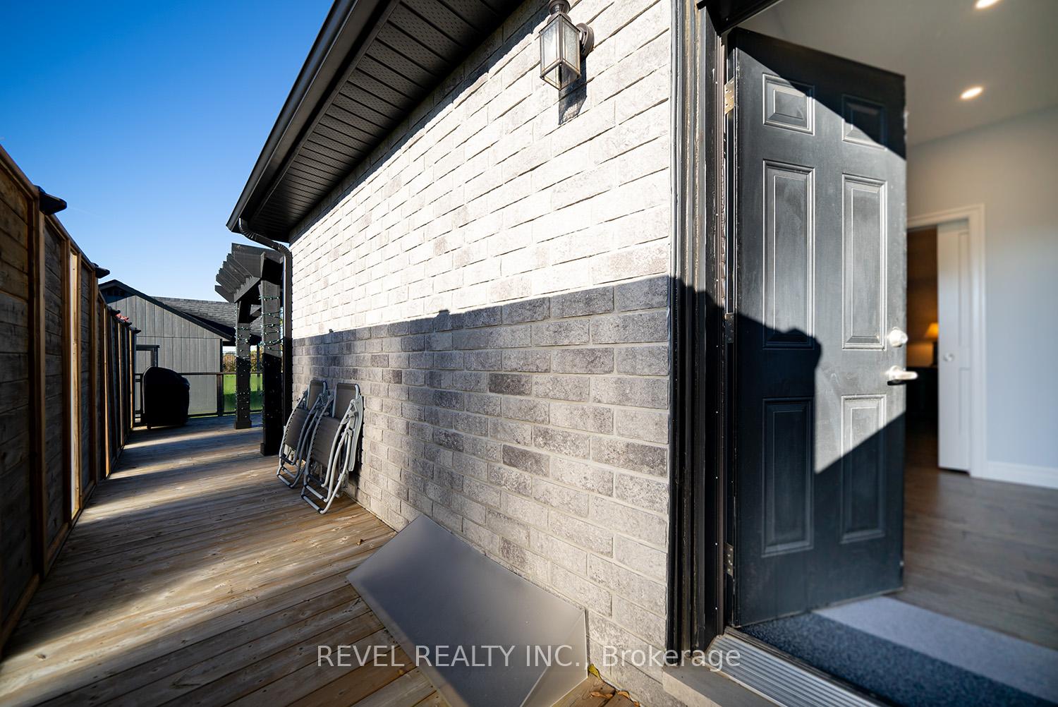 Photo 37 of 21 Tedley Boulevard, Brantford, Empire South — HOMEH