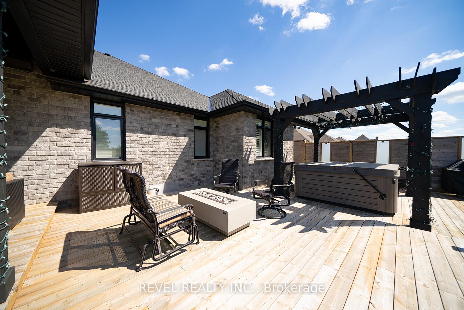 Photo 41 of 21 Tedley Boulevard, Brantford, Empire South — HOMEH