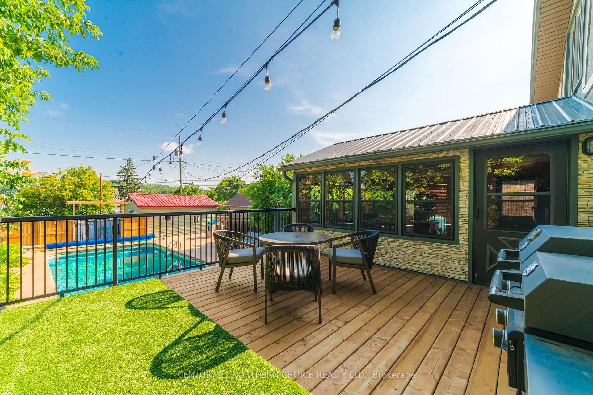 Photo 6 of 1006 Park St, Kenora, Central — HOMEH