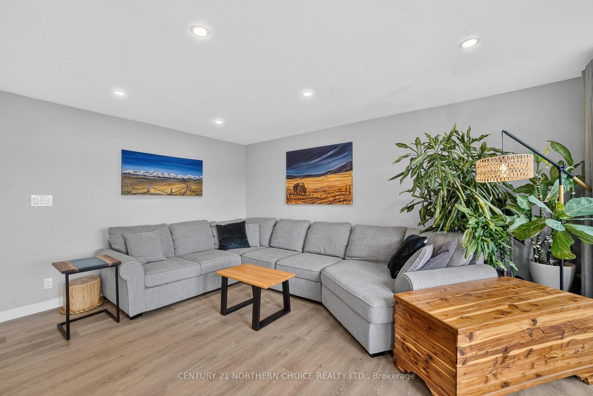 Photo 19 of 1006 Park St, Kenora, Central — HOMEH