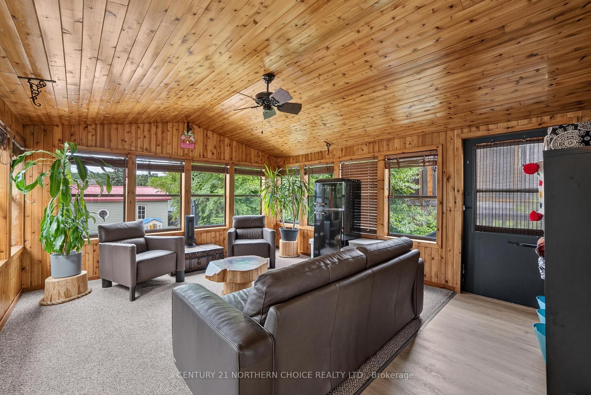 Photo 21 of 1006 Park St, Kenora, Central — HOMEH