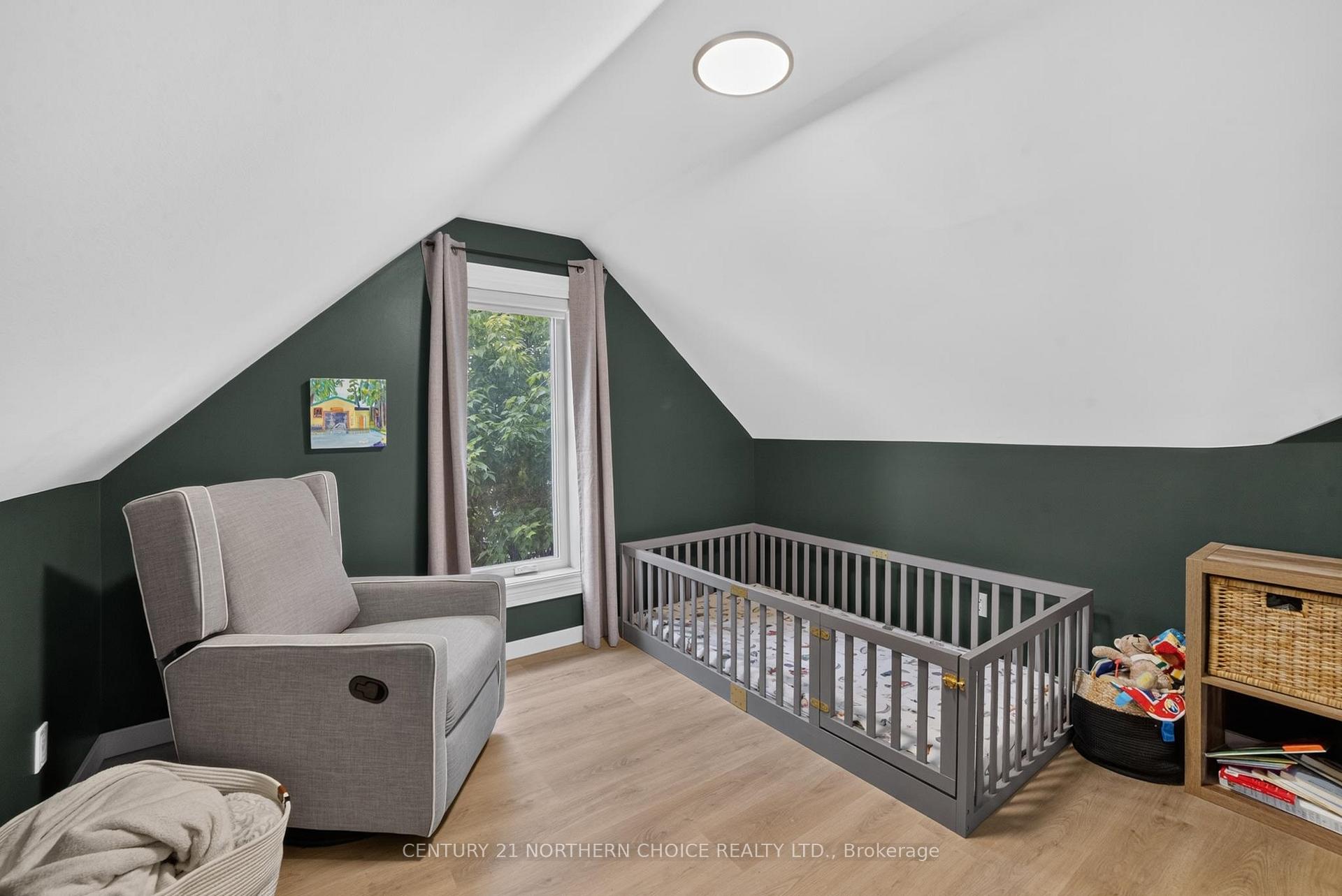 Photo 24 of 1006 Park St, Kenora, Central — HOMEH