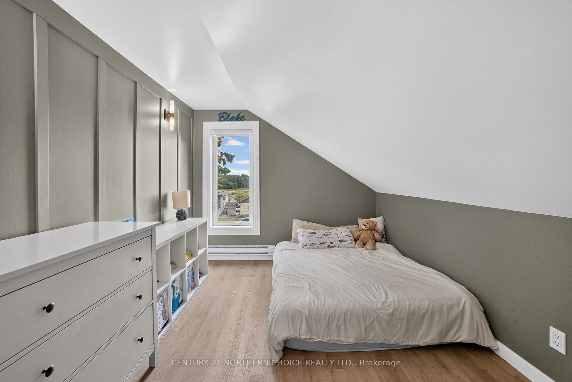 Photo 26 of 1006 Park St, Kenora, Central — HOMEH