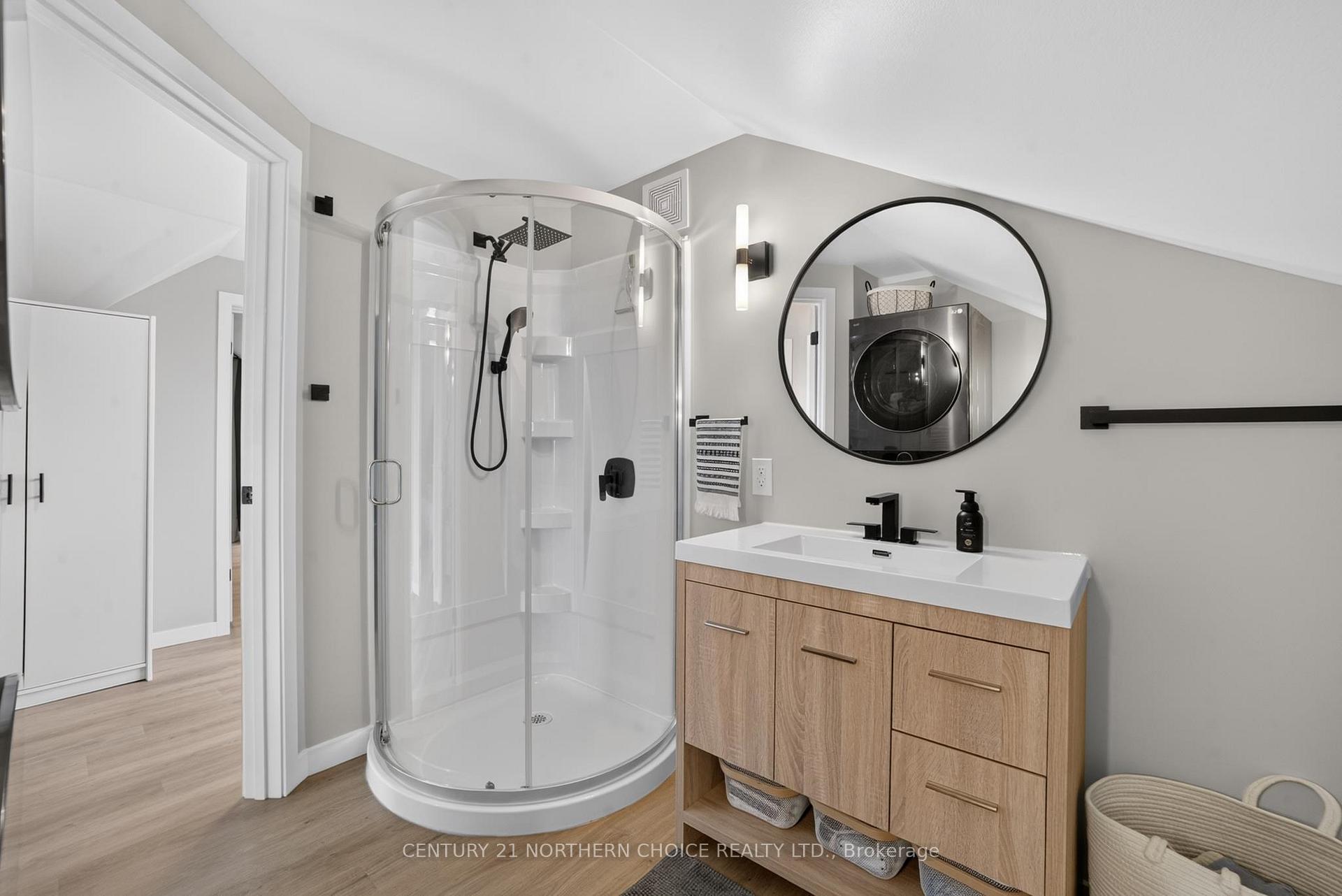 Photo 32 of 1006 Park St, Kenora, Central — HOMEH