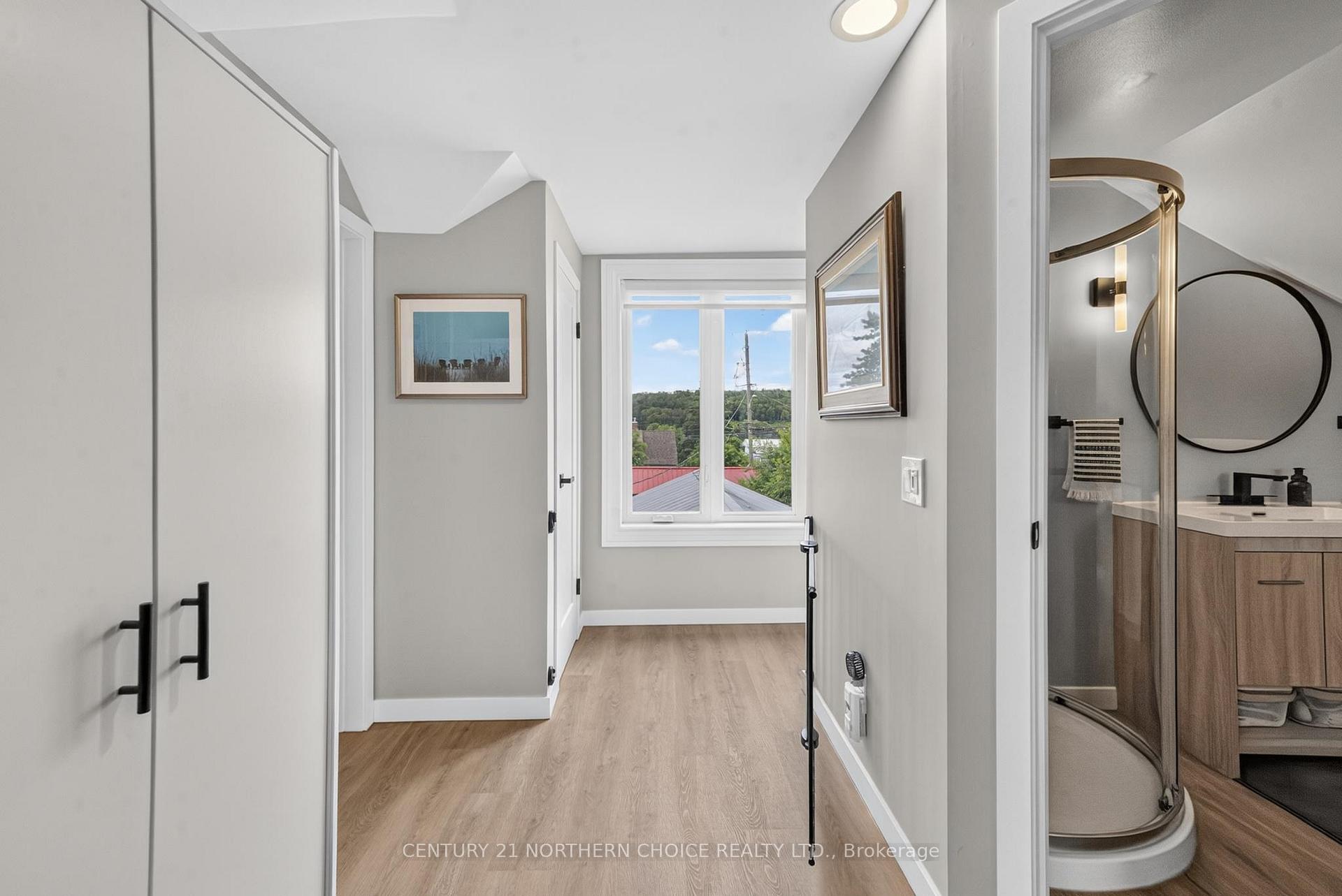 Photo 34 of 1006 Park St, Kenora, Central — HOMEH