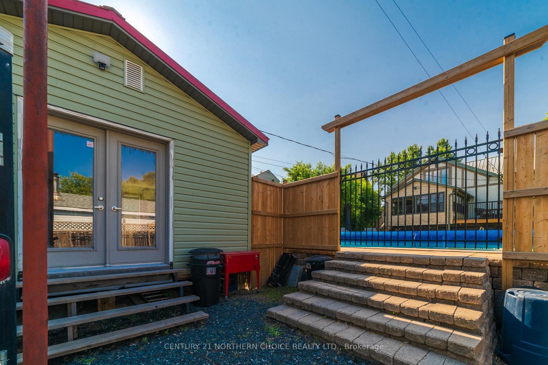 Photo 38 of 1006 Park St, Kenora, Central — HOMEH