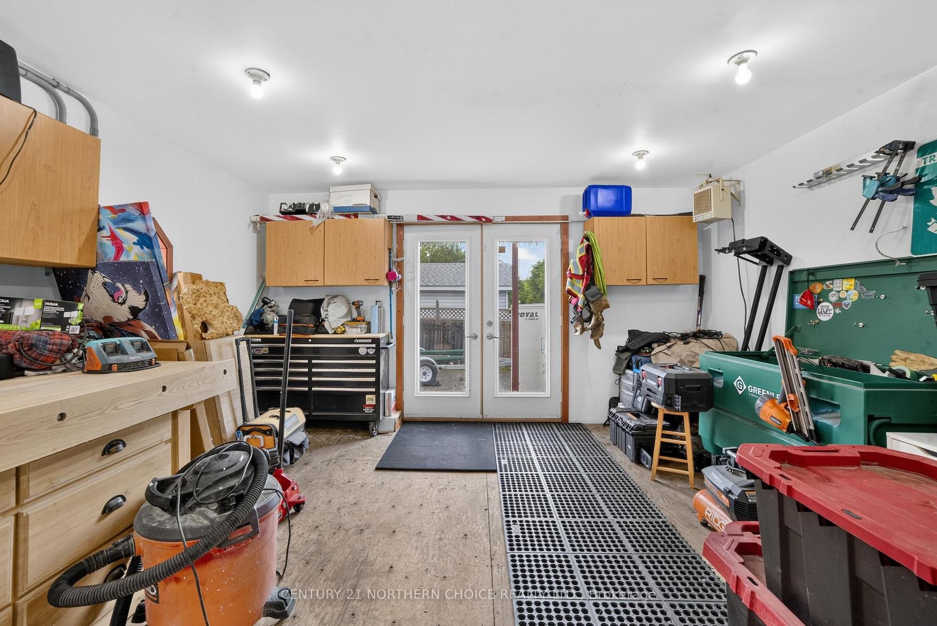 Photo 40 of 1006 Park St, Kenora, Central — HOMEH
