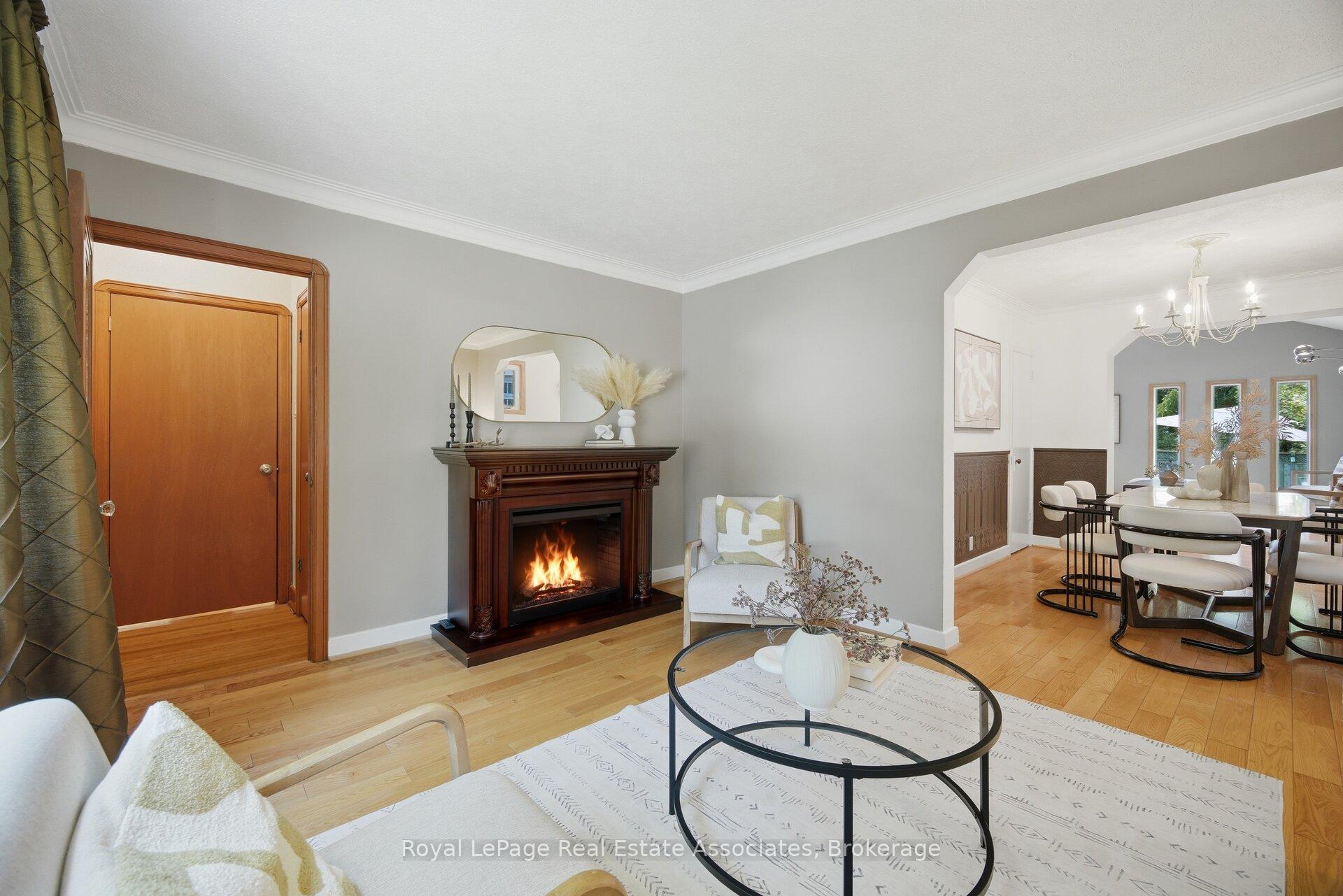 Photo 7 of 32 Plaxton Drive, Toronto, O'Connor-Parkview — HOMEH