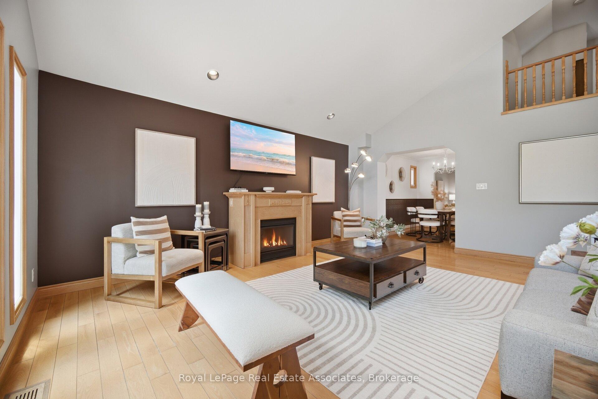 Photo 22 of 32 Plaxton Drive, Toronto, O'Connor-Parkview — HOMEH