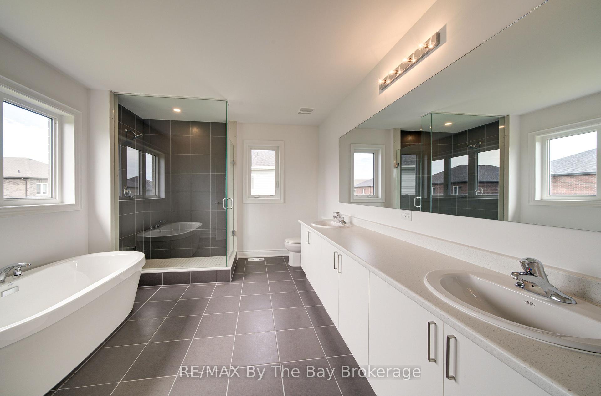 Photo 32 of 19 Amber Drive, Wasaga Beach — HOMEH