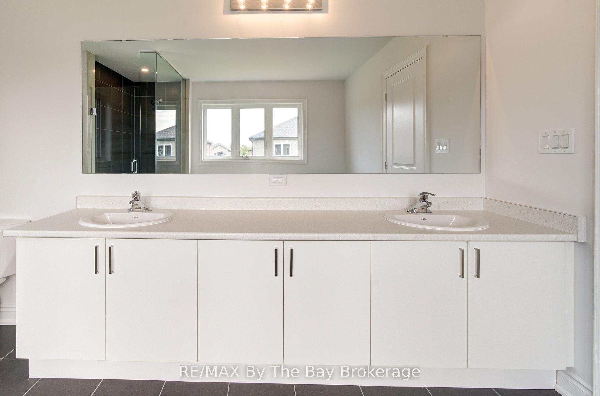 Photo 38 of 19 Amber Drive, Wasaga Beach — HOMEH