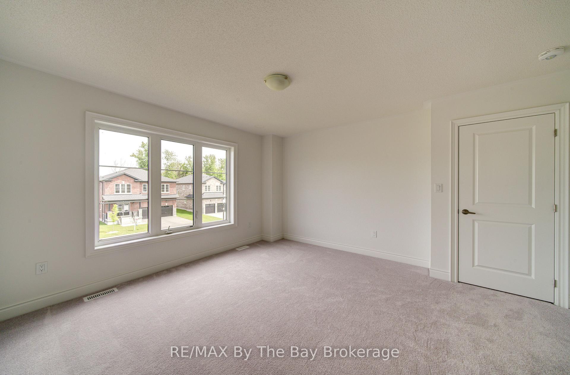 Photo 53 of 19 Amber Drive, Wasaga Beach — HOMEH