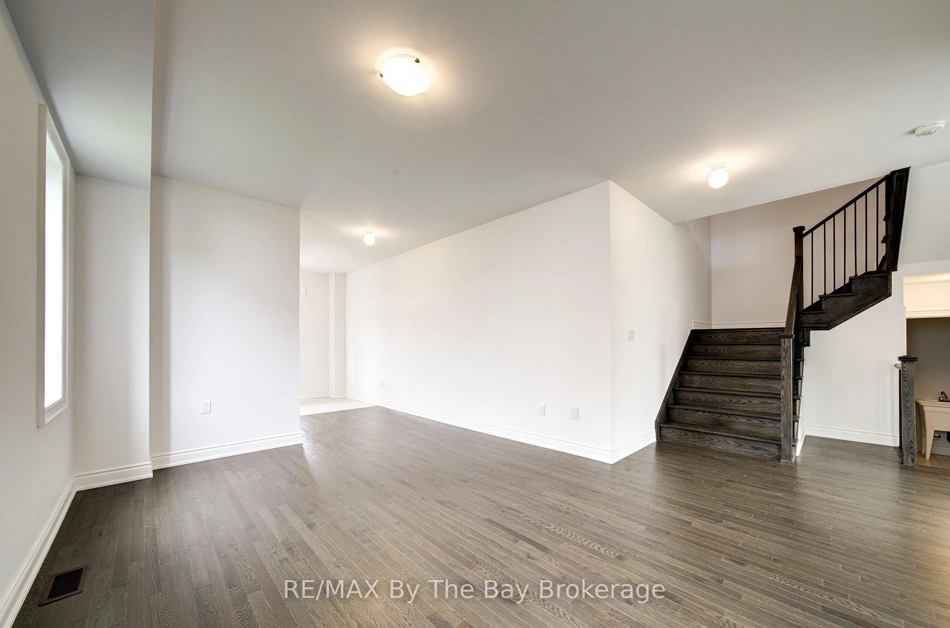 Photo 25 of 19 Amber Drive, Wasaga Beach — HOMEH