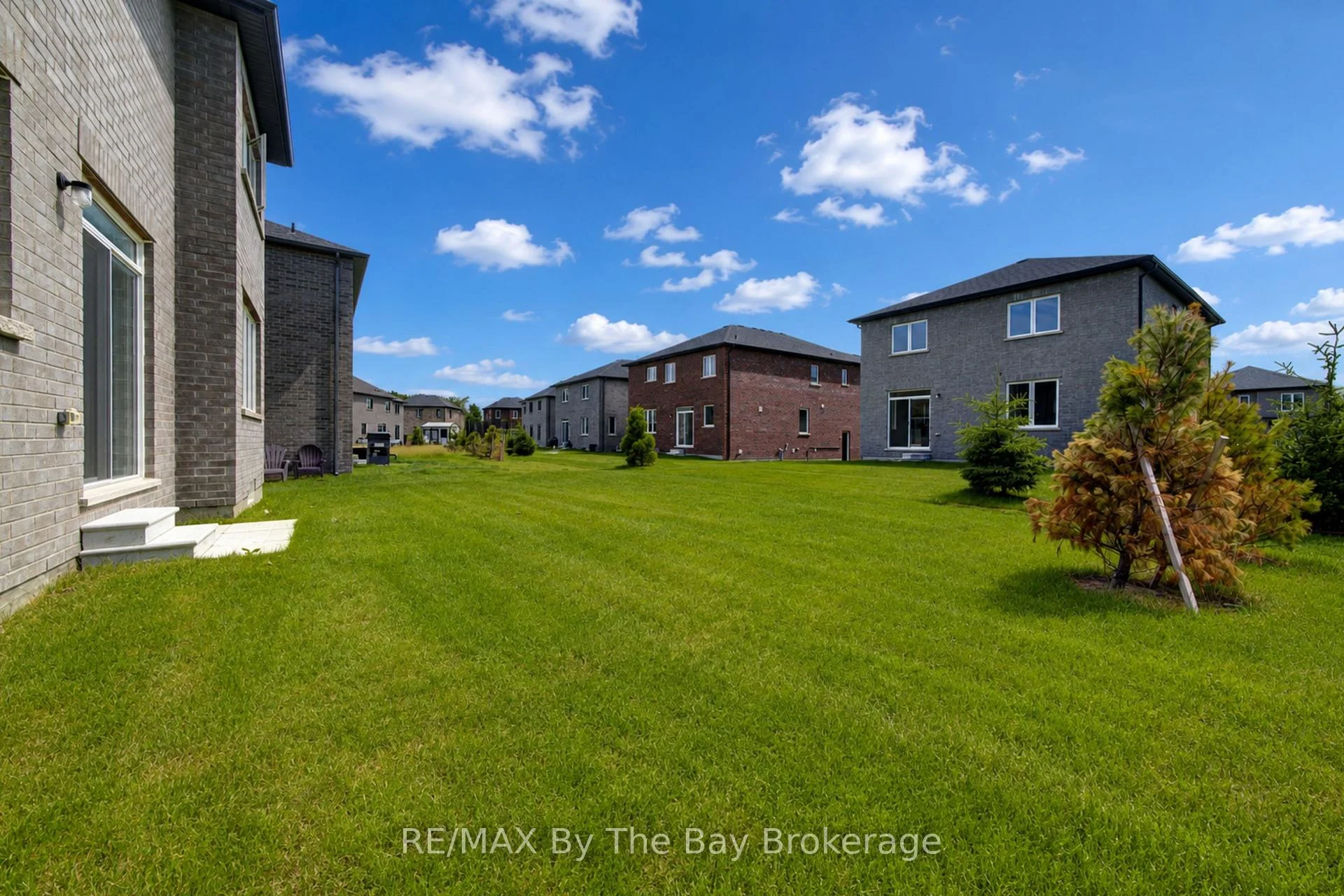 Photo 68 of 19 Amber Drive, Wasaga Beach — HOMEH