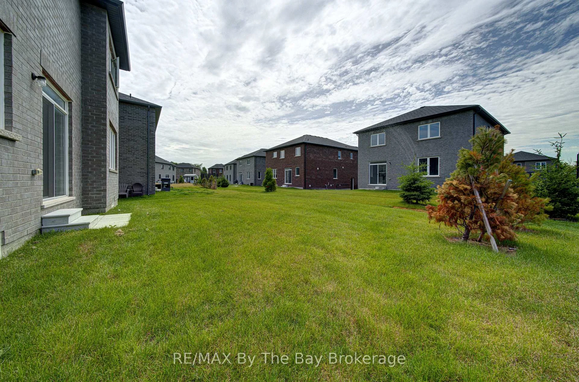 Photo 69 of 19 Amber Drive, Wasaga Beach — HOMEH