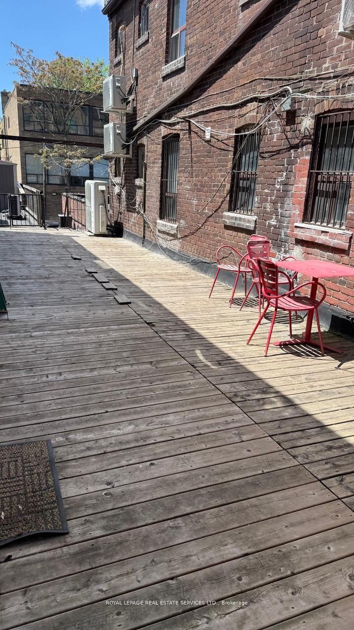 Photo 1 of Unit B, 136 Avenue Road, Toronto, The Annex — HOMEH